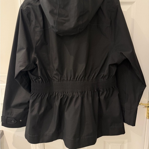 Athleta RainOut Sutro Trench in Black - Picture 8 of 8